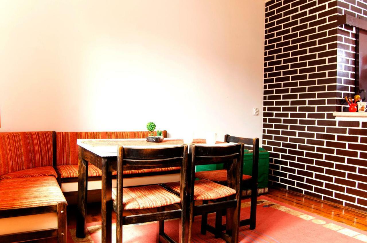 Apartmani Aa ซาราเยโว ภายนอก รูปภาพ