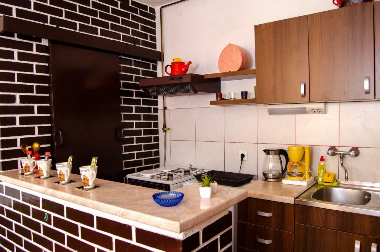 Apartmani Aa ซาราเยโว ภายนอก รูปภาพ
