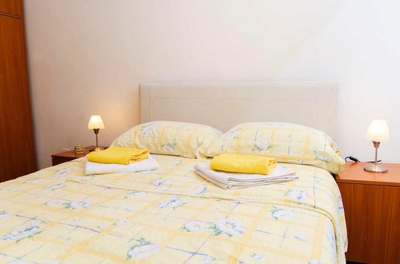 Apartmani Aa ซาราเยโว ภายนอก รูปภาพ
