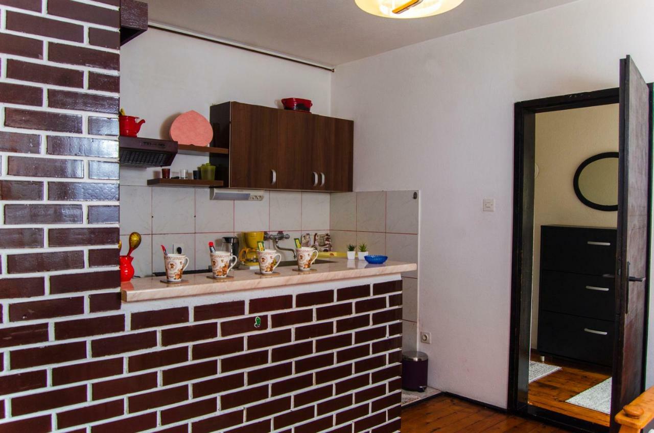 Apartmani Aa ซาราเยโว ภายนอก รูปภาพ